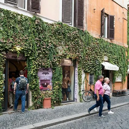 Apartment Plum Guide - Sistina Chic Rome
